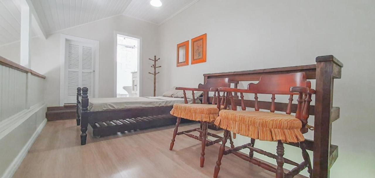 Duplex Floresta Negra - Sua Base Perfeita Em Gramado! Otima Localizacao Lagonegro 500M - 02 Quartos E 02 Banheiros Para Familia Em Condominio Fechad0, Cozinha Completa Com Garagem E Portaria 24H Εξωτερικό φωτογραφία