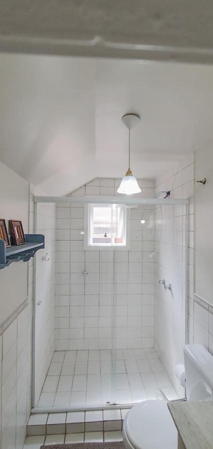 Duplex Floresta Negra - Sua Base Perfeita Em Gramado! Otima Localizacao Lagonegro 500M - 02 Quartos E 02 Banheiros Para Familia Em Condominio Fechad0, Cozinha Completa Com Garagem E Portaria 24H Εξωτερικό φωτογραφία